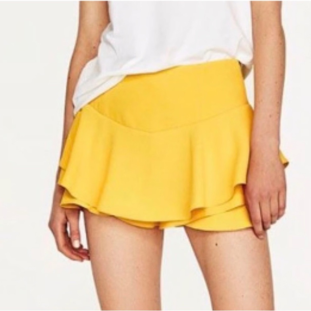 Zara Woman Yellow Ruffle Skort